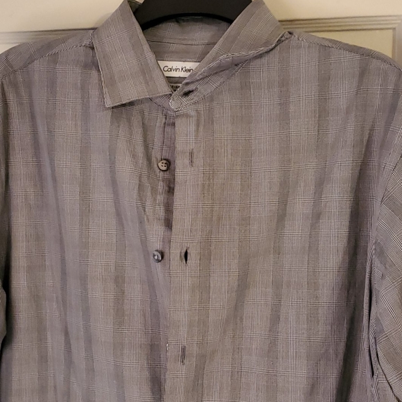 Calvin Klein - Picture 2 of 11